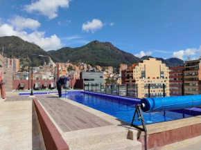Aparta Suite - Chapinero con piscina